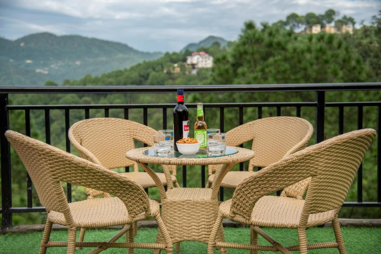 Himalyan Basera I Pvt Balcony I Serviced Apt I By Exotic Stays Kasauli Kültér fotó